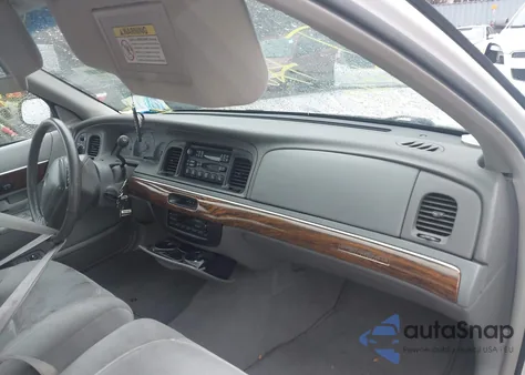 1998 Mercury Grand Marquis z USA, uszkodzony, nr VIN 2MEFM75W9WX700127